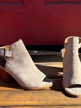 FRYE AND CO (11) Ash Suede Stitched Donna Slingback Chunky Heel Peep Toe Sandals